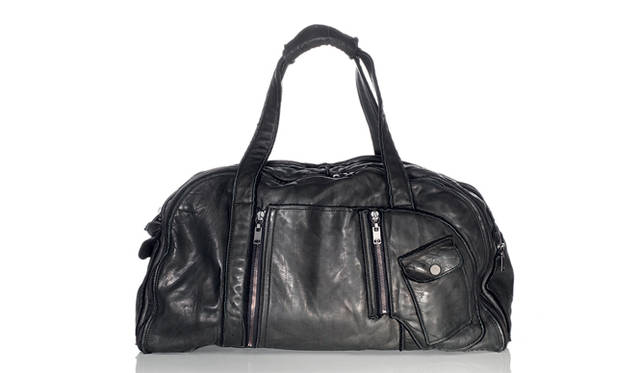 <strong>LANVIN｜ランバン</strong> ウォッシュドカーフスキン製の、ポケット付きボウリングバッグ。