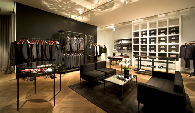 <strong>LANVIN｜ランバン</strong>　2009年、アーティスティック・ディレクター、アルベール・エルバスのディレクションにより、あたらしく生まれ変わった。