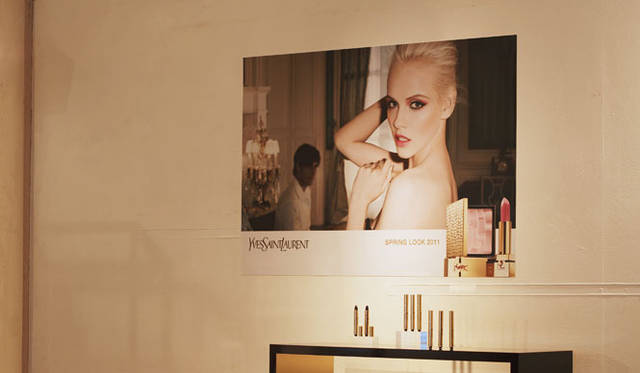 <strong>YVES SAINT LAURENT｜イヴ・サンローラン</strong>　新作プレゼンテーションの会場