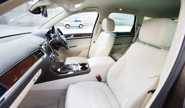 <strong>Volkswagen Touareg V6｜フォルクスワーゲン トゥアレグ V6</strong>