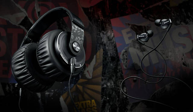 <strong>Sony｜ソニー</strong>　ヘッドホン「エクストラベースシリーズ」　左／MDR-XB1000、右／MDR-XB41EX