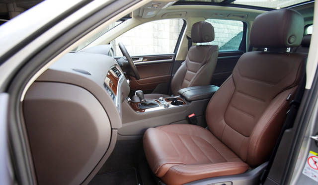 <strong>Volkswagen Touareg Hybrid｜フォルクスワーゲン トゥアレグ ハイブリッド</strong>