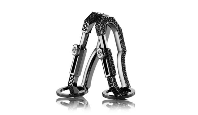 <strong>COREJEWELS｜コアジュエルス　DRYADES　AllBlackDiamonds×silver　139万6500円、 Allsilver5万9850円（以上COREJEWELS　Tel. 03-5774-0593）