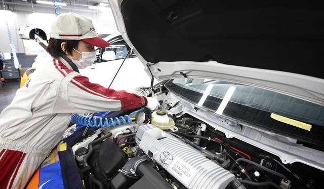 <strong>TOYOTA PRIUS｜トヨタ・プリウス</strong> 