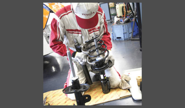 <strong>TOYOTA PRIUS｜トヨタ・プリウス</strong> 