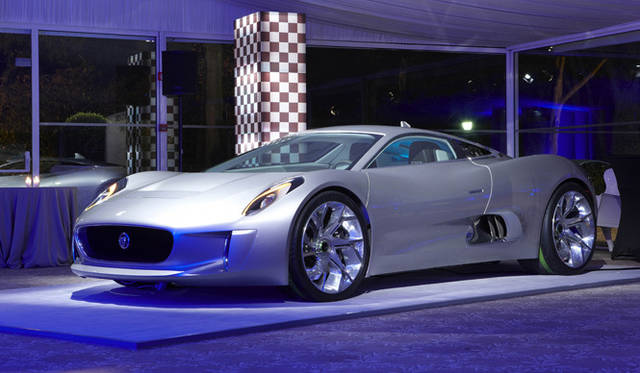 <strong>LOUIS VUITTON CLASSIC AWARDS 2010-2011｜ルイ・ヴィトン クラシック アワード2010-2011</strong>　Jaguar C-X75｜ジャガー C-X75　（c）Louis Vuitton／Stephan Muratet