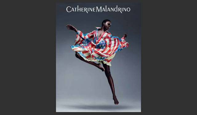 <strong>CATHERINE MALANDRINO｜キャサリン・マランドリーノのNEW YORK通信 vol.02</strong>　ブランドのアイコンとなっているフラッグドレス。10周年を記念して発売されたブランドブックより。