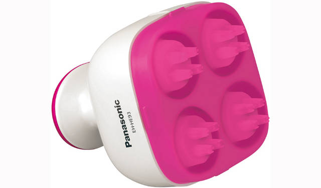 <strong>Panasonic｜パナソニック</strong>　左右ブラシは逆方向回転、上下ブラシは同方向回転でヘッドスパサロンのプロの指のタッチを追及。