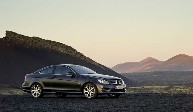 <strong>Mercedes-Benz C-Class Coupe｜メルセデス・ベンツCクラスクーペ</strong>