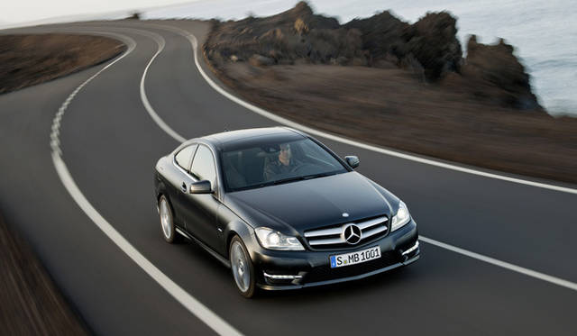 <strong>Mercedes-Benz C-Class Coupe｜メルセデス・ベンツCクラスクーペ</strong>