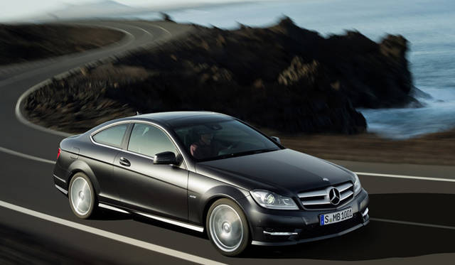 <strong>Mercedes-Benz C-Class Coupe｜メルセデス・ベンツCクラスクーペ</strong>