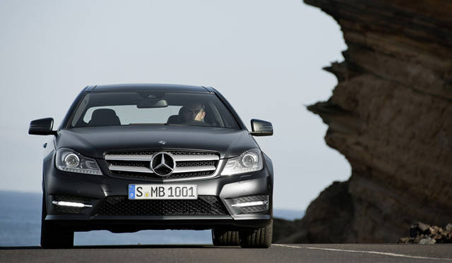 <strong>Mercedes-Benz C-Class Coupe｜メルセデス・ベンツCクラスクーペ</strong>