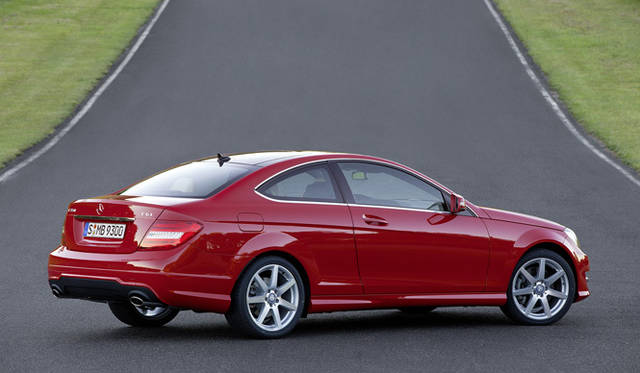 <strong>Mercedes-Benz C-Class Coupe｜メルセデス・ベンツCクラスクーペ</strong>