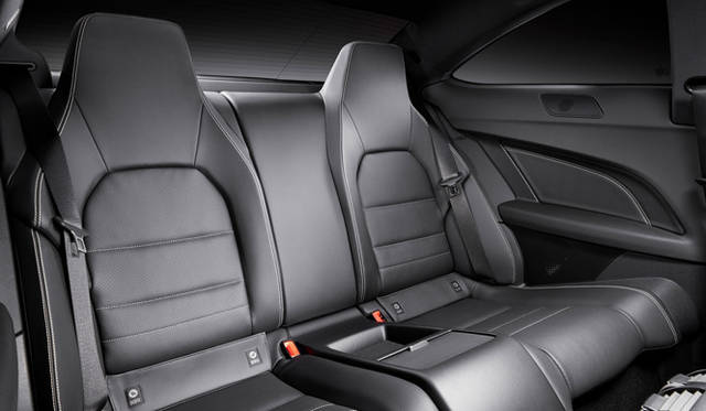 <strong>Mercedes-Benz C-Class Coupe｜メルセデス・ベンツCクラスクーペ</strong>