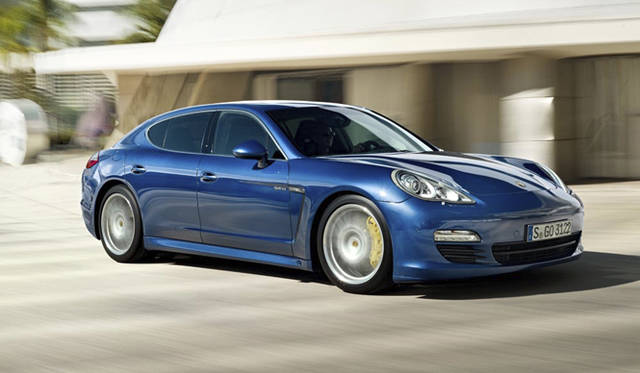 <strong>PORSCHE Panamera S hybrid｜ポルシェ パナメーラS ハイブリッド</strong>