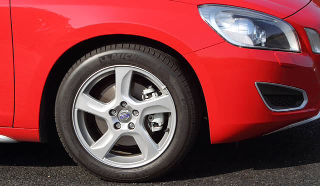 <strong>VOLVO S60｜ボルボ S60</strong>　S60 DRIVe