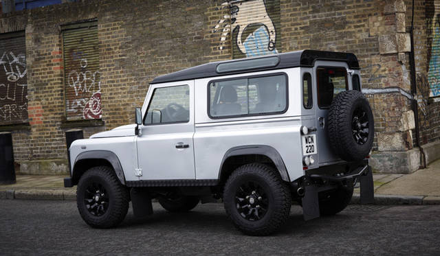 <strong>LAND ROVER 2011 DEFFENDER LIMITED EDITION｜ディスカバリー4リミテッドエディション</strong>