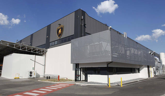 <strong>Lamborghini Aventador｜ランボルギーニ アヴェンタドール</strong>