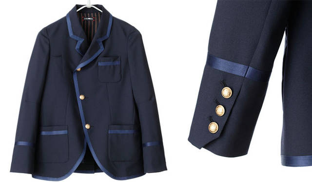 <strong>CASH CA｜カシュカ</strong>　「2011春夏コレクション」　W-LINE JACKET 6万8250円