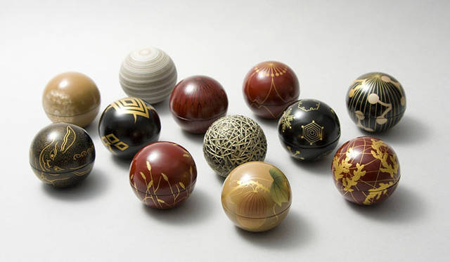 <strong>「fresco」グラスデザインワークショップ</strong>　「Studio GALA」主宰 小林良一氏の作品