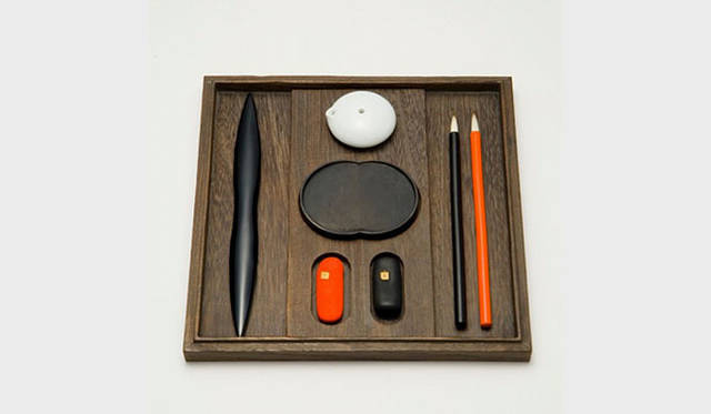 <strong>「fresco」グラスデザインワークショップ</strong>　「Studio GALA」主宰 小林良一氏の作品