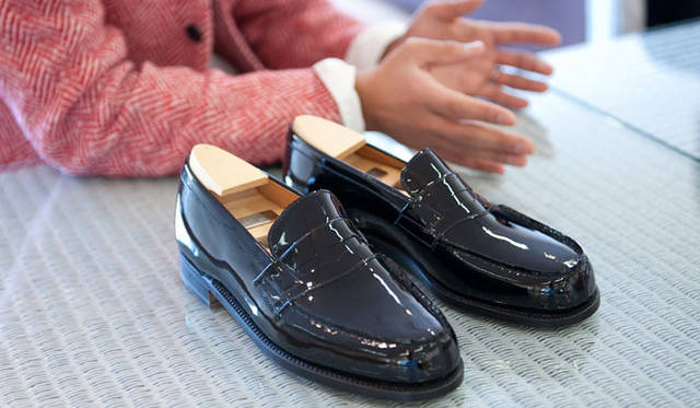 <strong>TOMORROWLAND｜トゥモローランド</strong>　「J.M. Weston」エナメルローファー7万6650円（トゥモローランド）