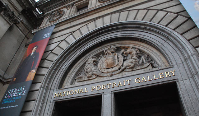 　St Martin’s Place London WC2H 0HE　10:00～18:00（木・金曜のみ～21:00）