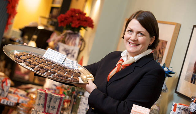 <strong>Rock My World !　いま、旬な英国へ｜ロココ・チョコレート</strong>　オーナーのシャンタル・コーディ氏。