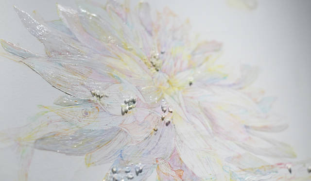 <strong>ART｜第9回「食とアートの会」｜美術家　春草絵未　開催レポート</strong>　彼女の作品は時間軸や天地の隔たりがないためか、どこか異次元か不思議の国へ迷い込んだかのような錯覚に陥る。