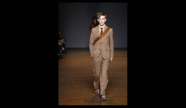 <strong>MARC BY MARC JACOBS｜マーク バイ マーク ジェイコブス</strong> 2011年秋冬コレクション速報