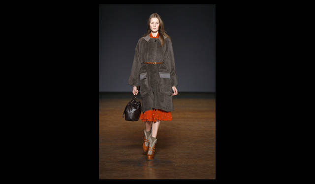 <strong>MARC BY MARC JACOBS｜マーク バイ マーク ジェイコブス</strong> 2011年秋冬コレクション速報