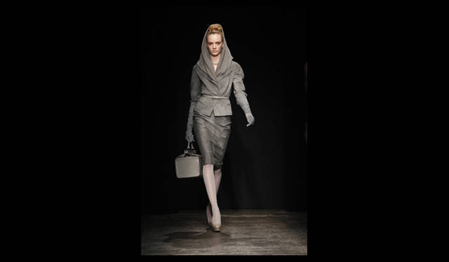 <strong>DONNA KARAN NEW YORK｜ダナ キャラン ニューヨーク</strong> 2011年秋冬コレクション速報