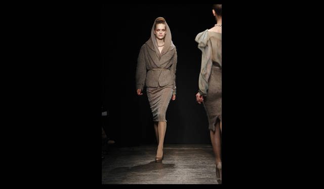<strong>DONNA KARAN NEW YORK｜ダナ キャラン ニューヨーク</strong> 2011年秋冬コレクション速報