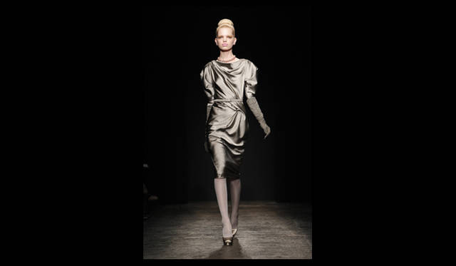 <strong>DONNA KARAN NEW YORK｜ダナ キャラン ニューヨーク</strong> 2011年秋冬コレクション速報