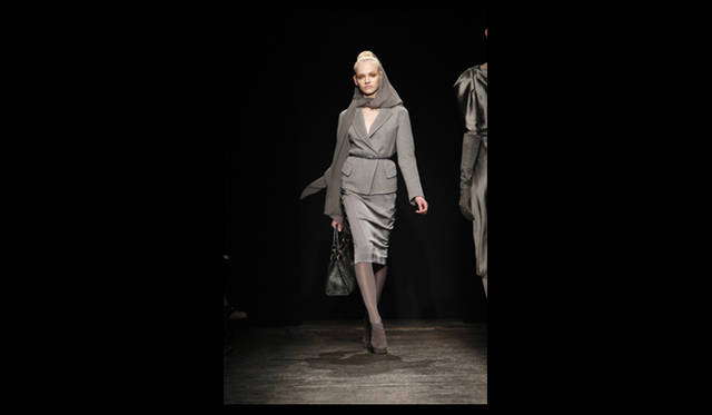 <strong>DONNA KARAN NEW YORK｜ダナ キャラン ニューヨーク</strong> 2011年秋冬コレクション速報