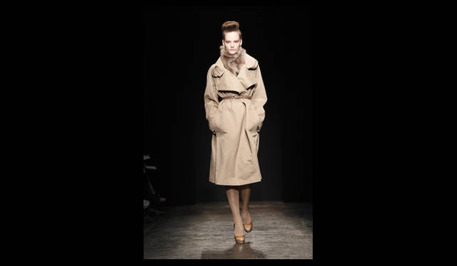 <strong>DONNA KARAN NEW YORK｜ダナ キャラン ニューヨーク</strong> 2011年秋冬コレクション速報
