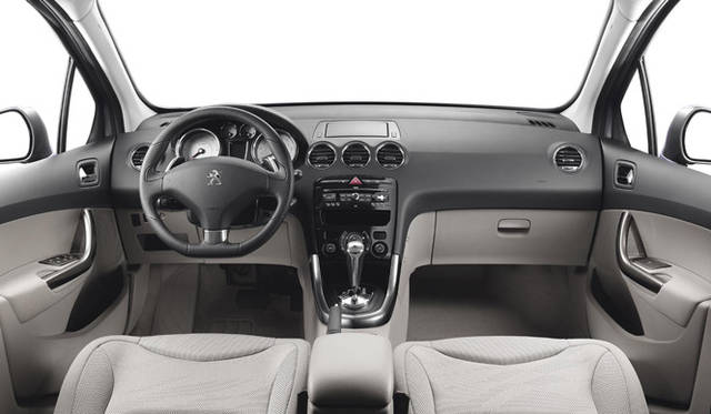 <strong>PEUGEOT 308｜プジョー 308</strong>