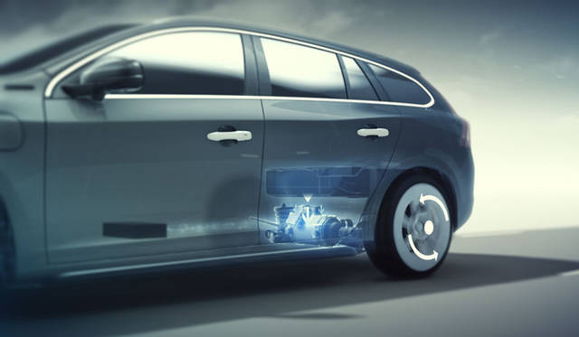 <strong>VOLVO V60 Plug-in Hybrid｜ボルボ V60 プラグイン ハイブリッド</strong>