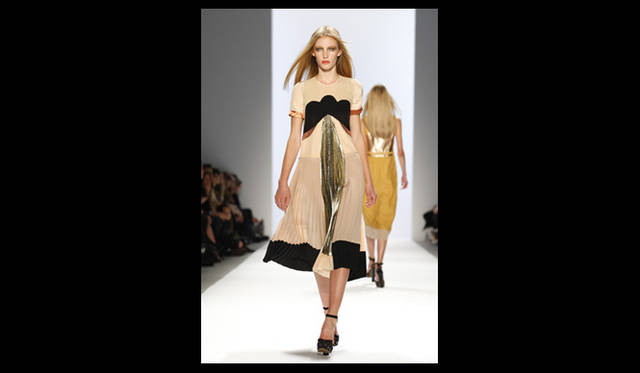 <strong>JILLSTUART｜ジル スチュアート</strong> 2011年秋冬コレクション速報