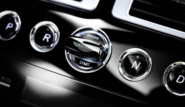 <strong>ASTON MARTIN Virage｜アストンマーティン ヴィラージュ</strong>