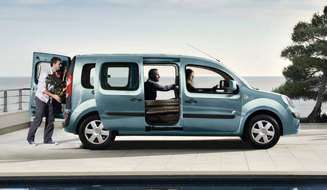 <strong>RENAULT Kangoo Maxi Z.E.｜ルノー カングー マキシ Z.E.</strong>