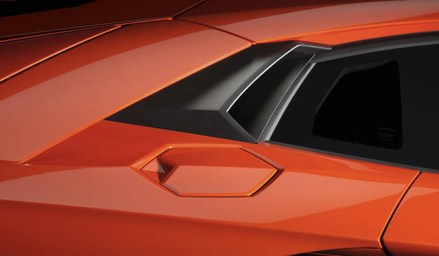 <strong>Lamborghini Aventador｜ランボルギーニ アヴェンタドール</strong>