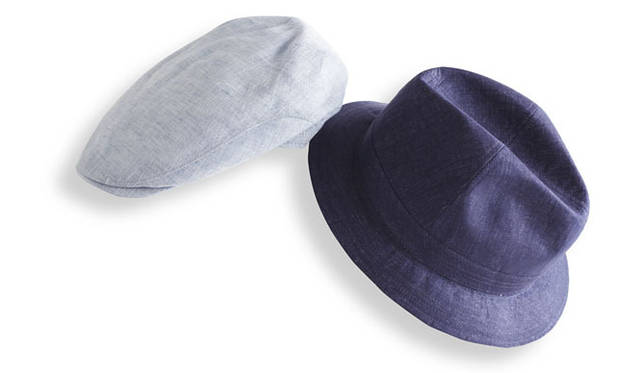 <strong>BARNEYS NEW YORK｜バーニーズ　ニューヨーク</strong>　バルビジオ　左／ハンチング1万1550円、右／ハット1万2600円（バーニーズ　ニューヨーク）　