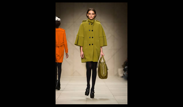 <strong>BURBERRY PRORSUM｜バーバリー プローサム</strong> 2011年秋冬コレクション速報 ©BURBERRY