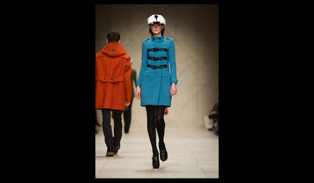 <strong>BURBERRY PRORSUM｜バーバリー プローサム</strong> 2011年秋冬コレクション速報 ©BURBERRY