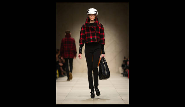 <strong>BURBERRY PRORSUM｜バーバリー プローサム</strong> 2011年秋冬コレクション速報 ©BURBERRY