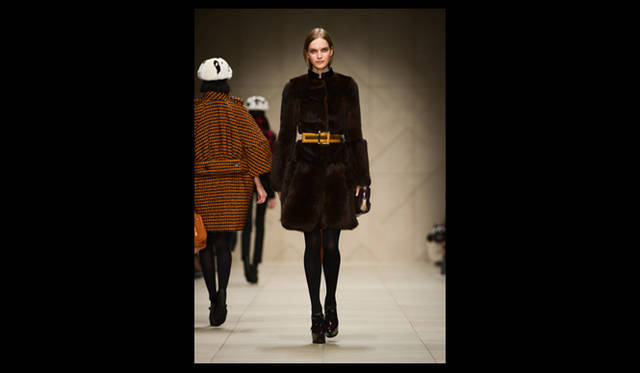 <strong>BURBERRY PRORSUM｜バーバリー プローサム</strong> 2011年秋冬コレクション速報 ©BURBERRY