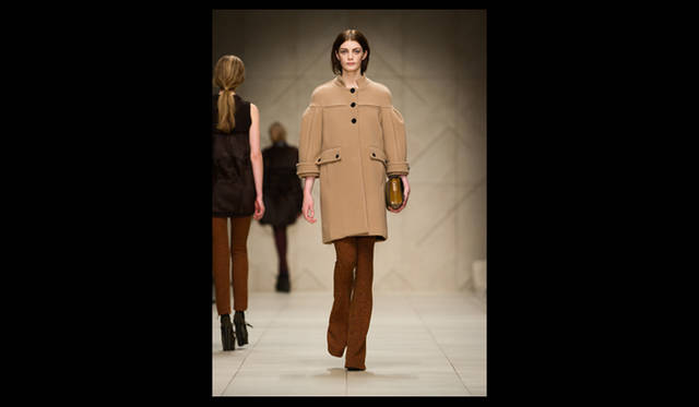<strong>BURBERRY PRORSUM｜バーバリー プローサム</strong> 2011年秋冬コレクション速報 ©BURBERRY