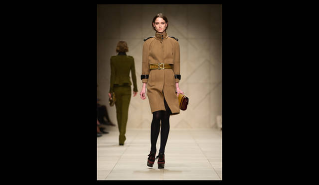 <strong>BURBERRY PRORSUM｜バーバリー プローサム</strong> 2011年秋冬コレクション速報 ©BURBERRY