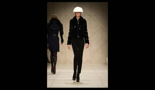 <strong>BURBERRY PRORSUM｜バーバリー プローサム</strong> 2011年秋冬コレクション速報 ©BURBERRY